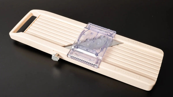 Benriner Mandolin Slicer (Ivory) - Tetogi