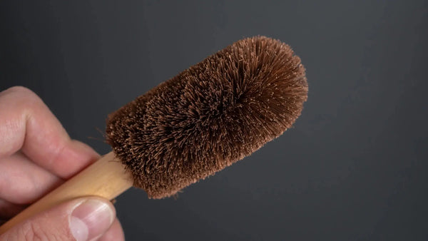 Kanaya Tawashi Brush with Handle (Palm) - Tetogi
