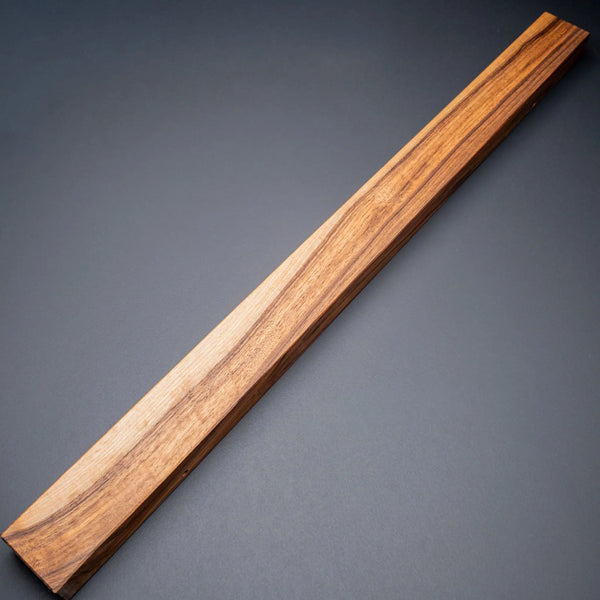 Riisgaard Knife magnet 80cm Danish Walnut (Free Places) Product vendor
