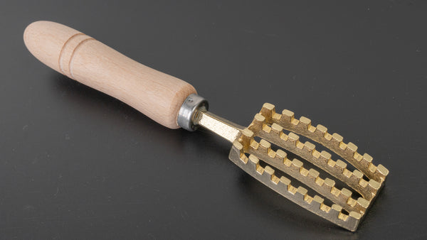 Hitohira Brass Fish Scaler Large