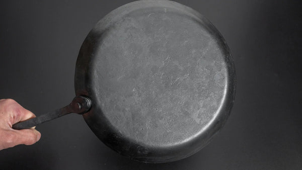 Kanatoko Hand Forged Iron Frying Pan 180mm Bottom Size (Thin) - Tetogi